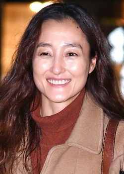 Kim Mo Ah