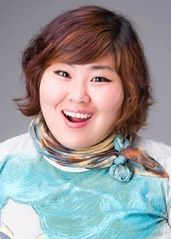 Hwang Mi Yeong