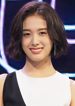 Jang Ye Eun (J - STAYC)