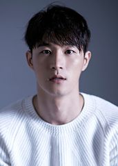 Kim Shi Hwan