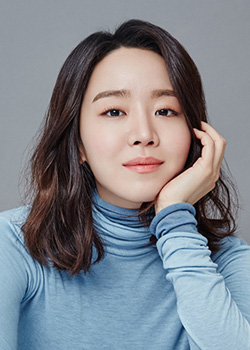 Shin Hye Seon
